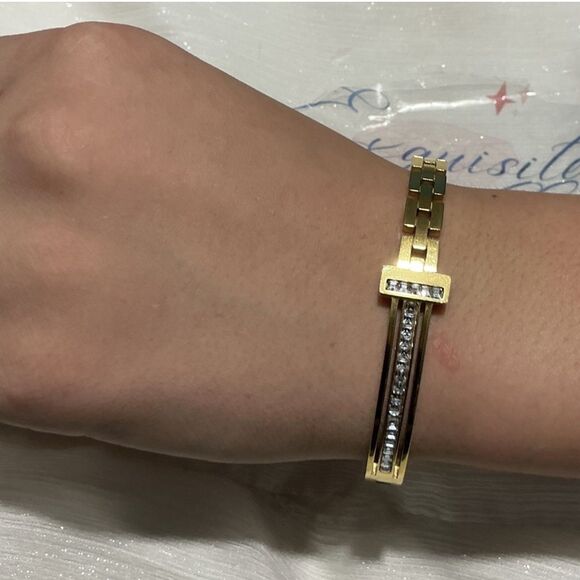 👠 Gold Link Cz Diamond Bangle Bracelet - Picture 9 of 17